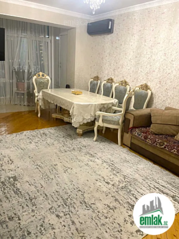 Satılır 3 otaqlı köhnə tikili 90 m²