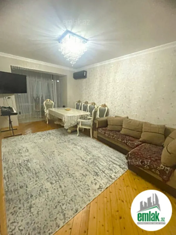 Satılır 3 otaqlı köhnə tikili 90 m²