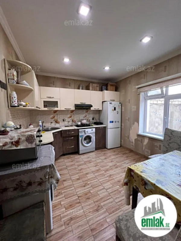 Satılır 4 otaqlı həyət evi 125 m²