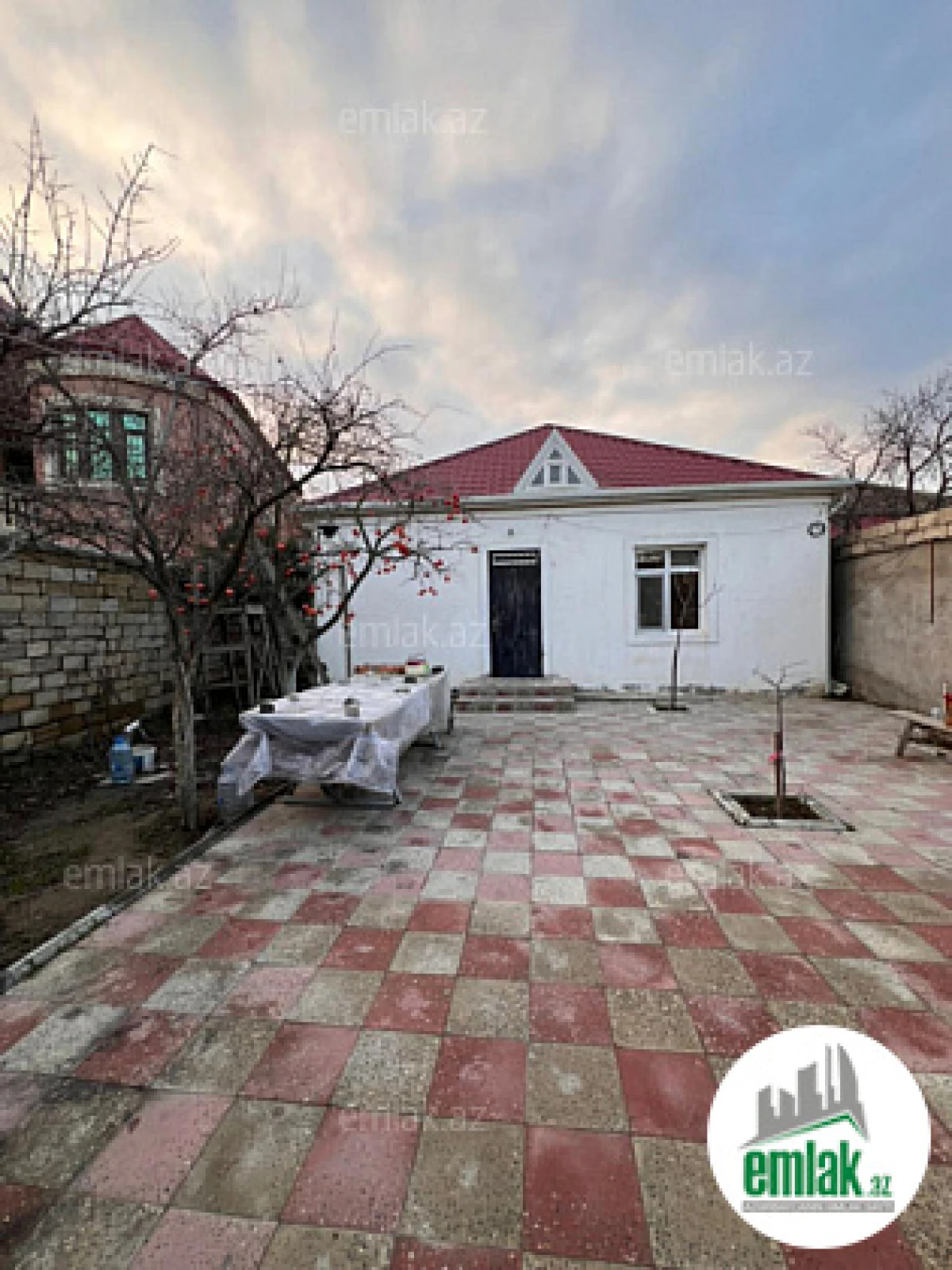 Satılır 4 otaqlı həyət evi 125 m²