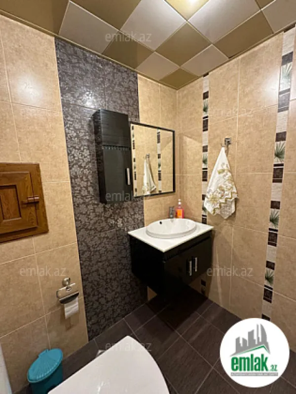 Satılır 3 otaqlı yeni tikili 140 m²