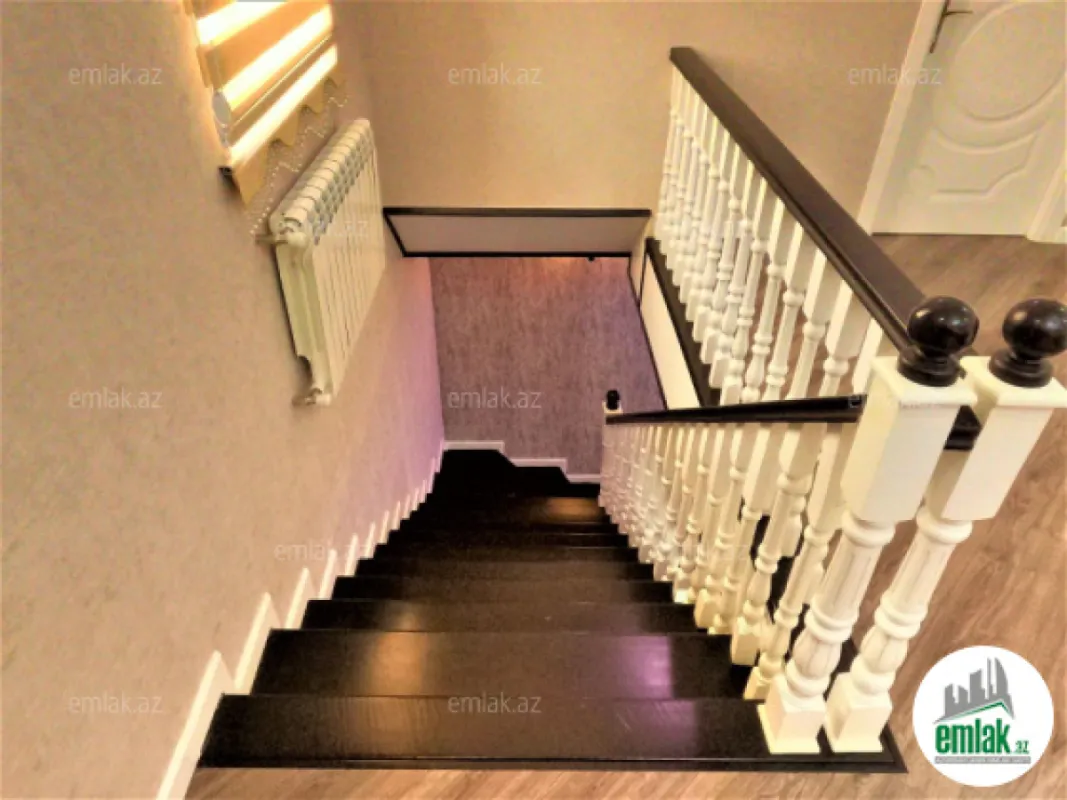 Satılır 6 otaqlı həyət evi 150 m²