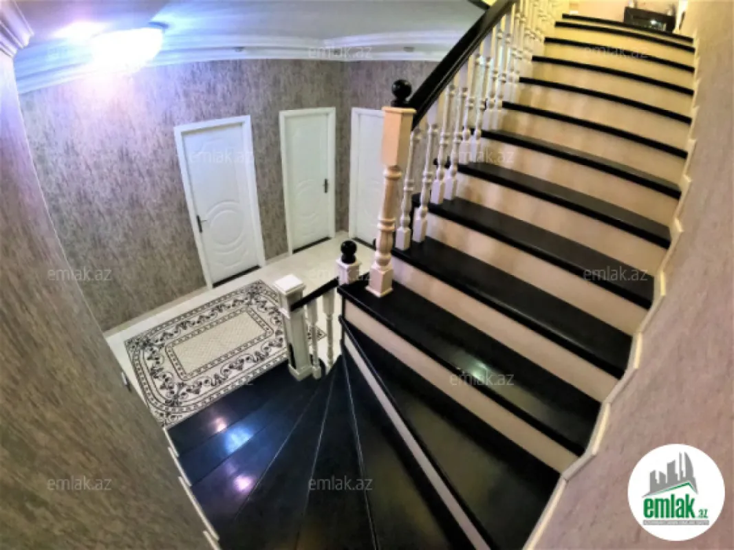 Satılır 6 otaqlı həyət evi 150 m²