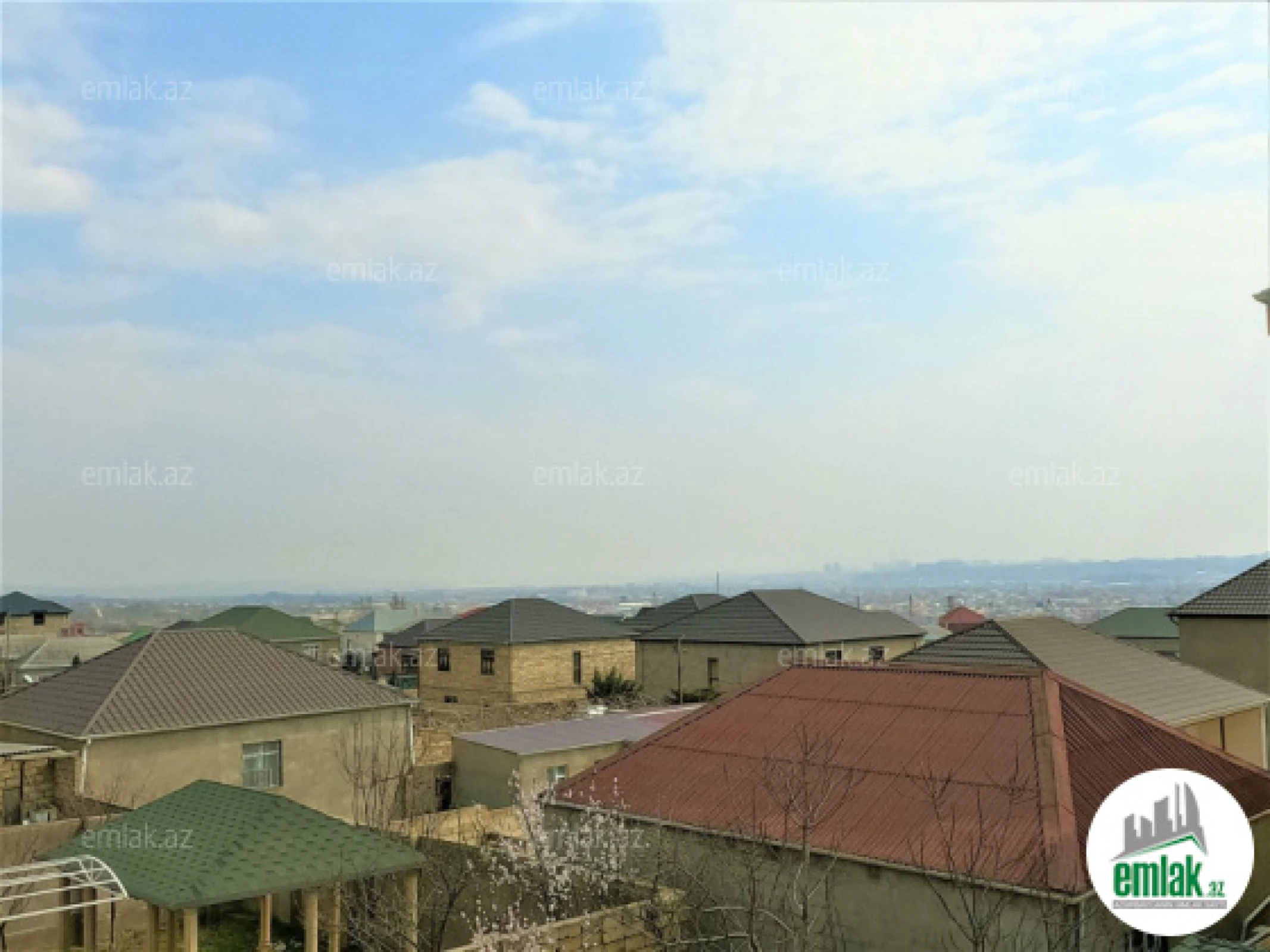 Satılır 6 otaqlı həyət evi 150 m²