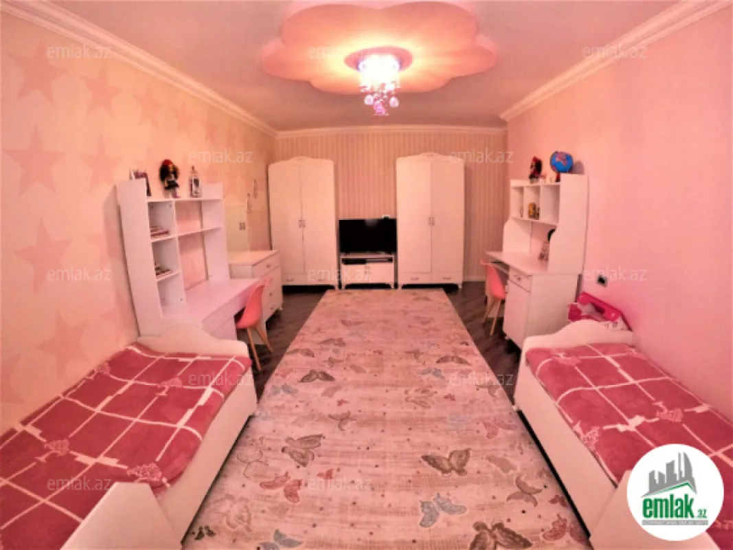 Satılır 6 otaqlı həyət evi 150 m²