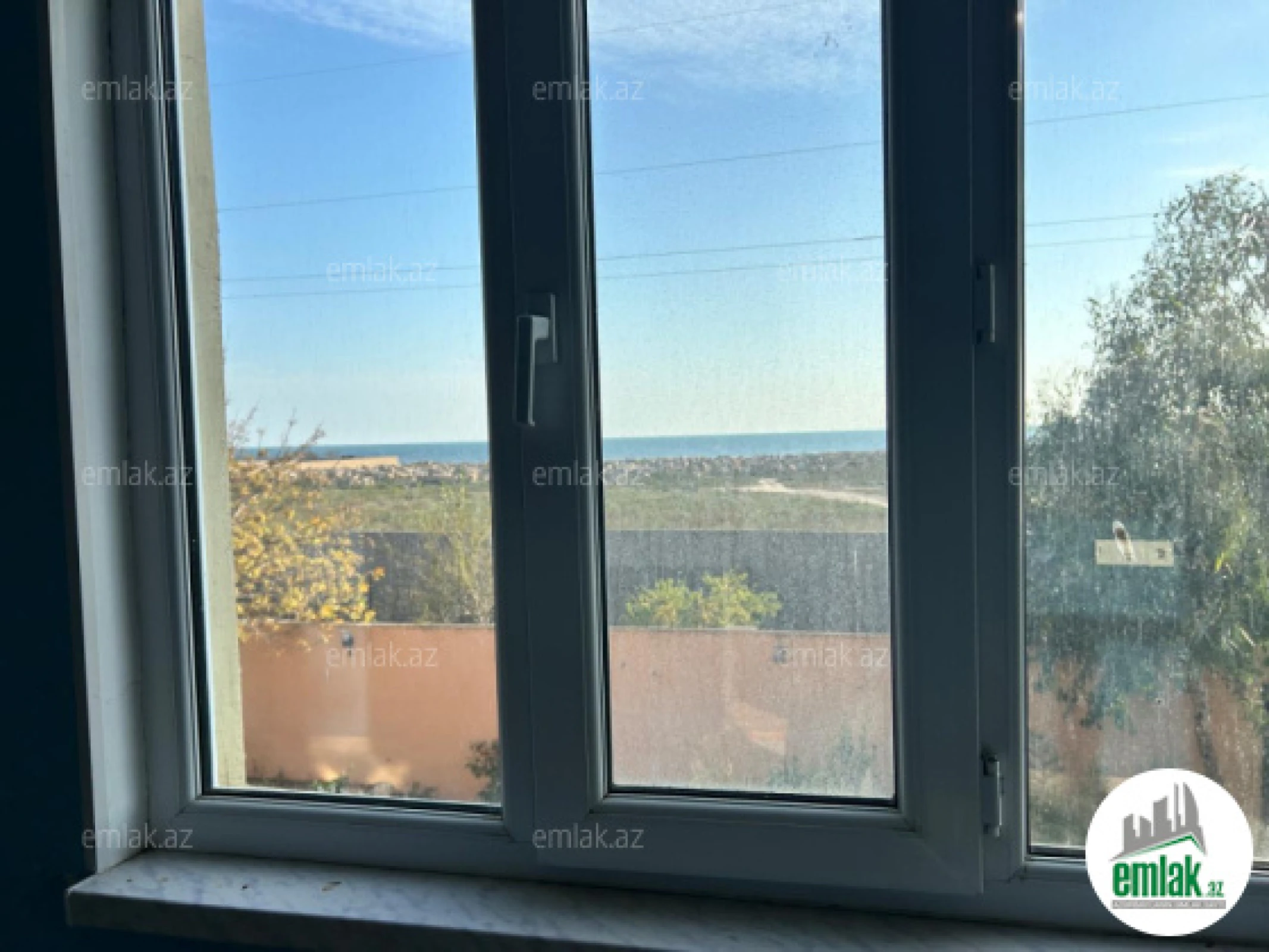 Satılır 7 otaqlı köhnə tikili 320 m²