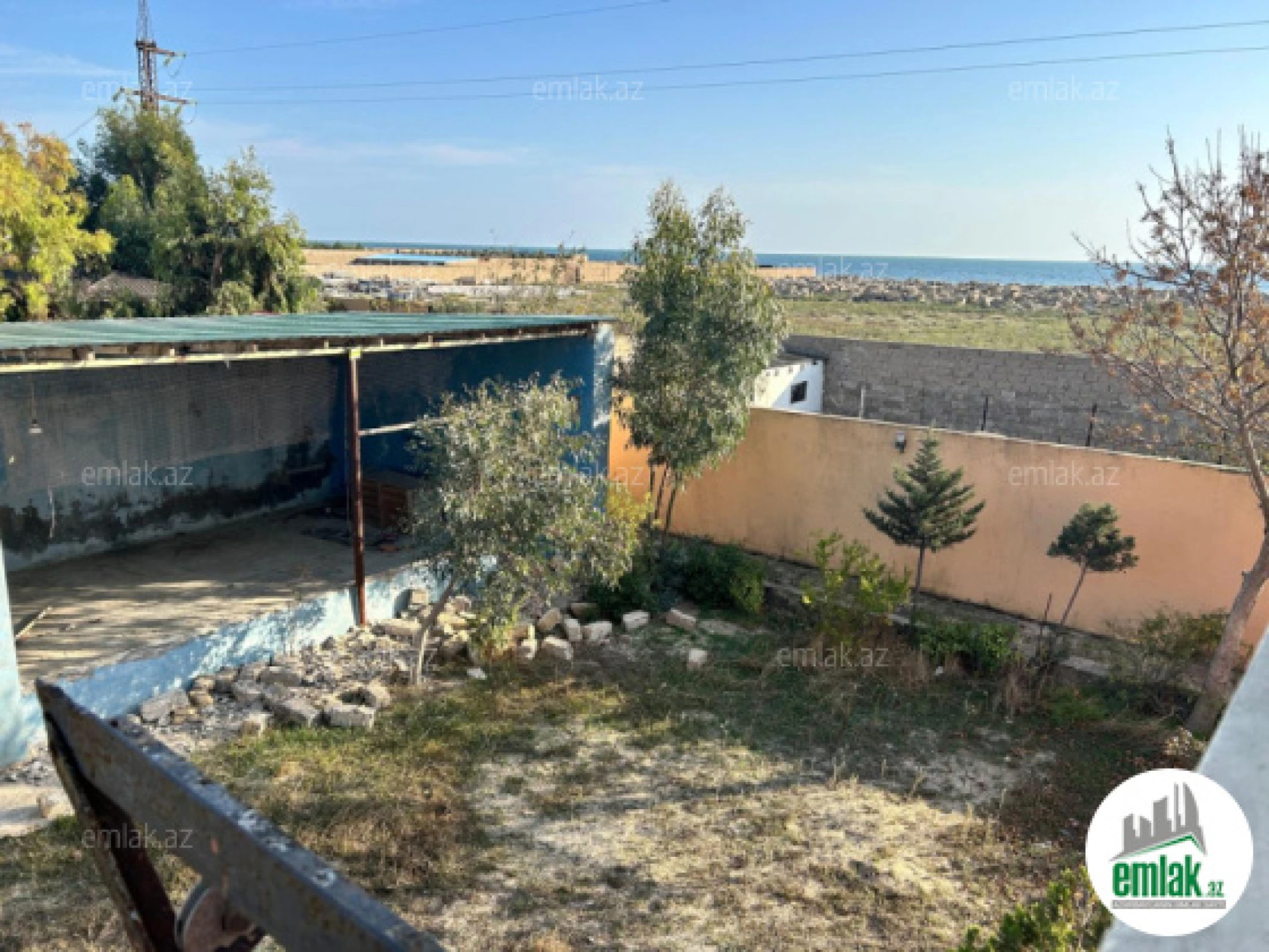 Satılır 7 otaqlı köhnə tikili 320 m²