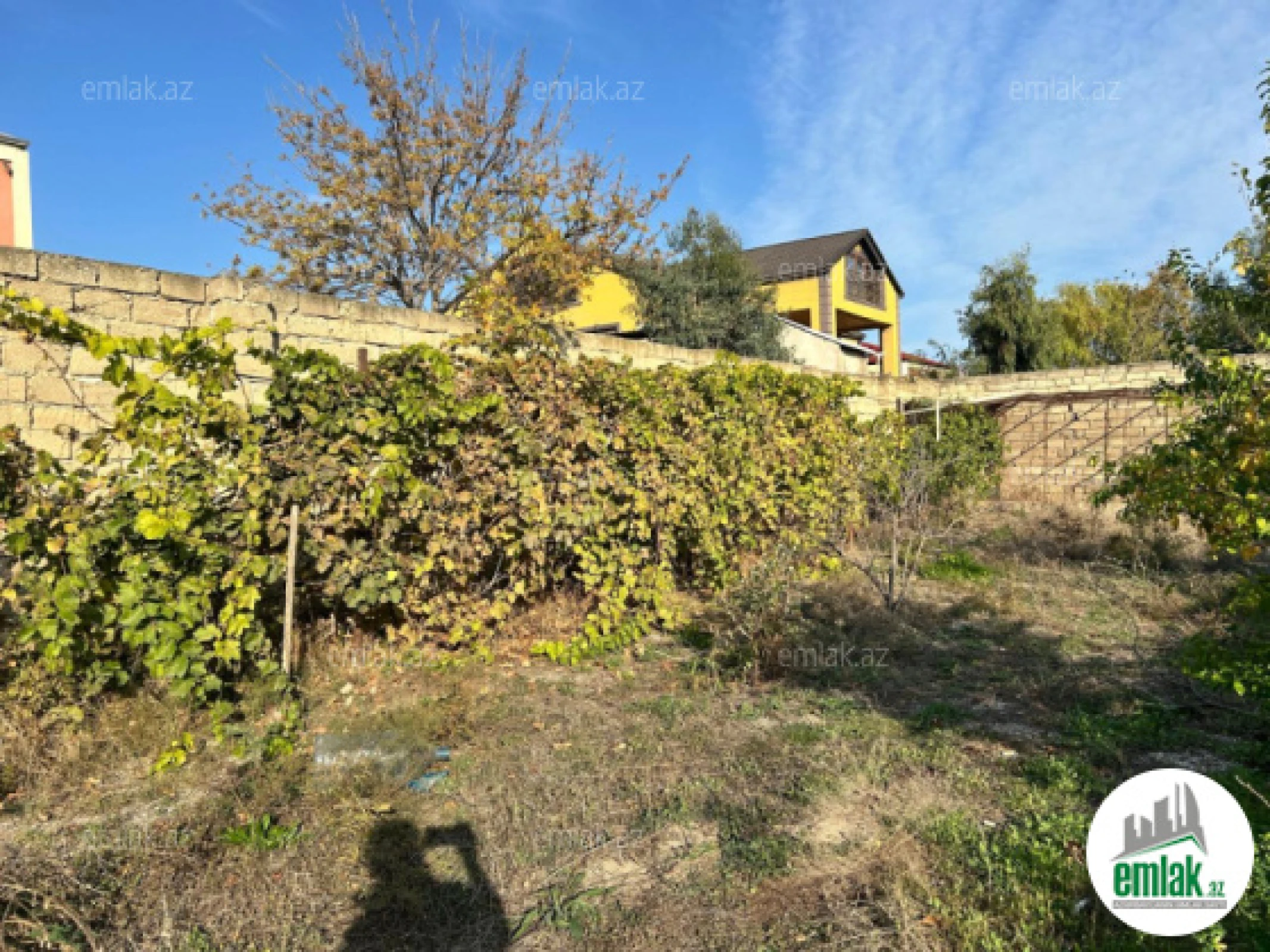 Satılır 7 otaqlı köhnə tikili 320 m²