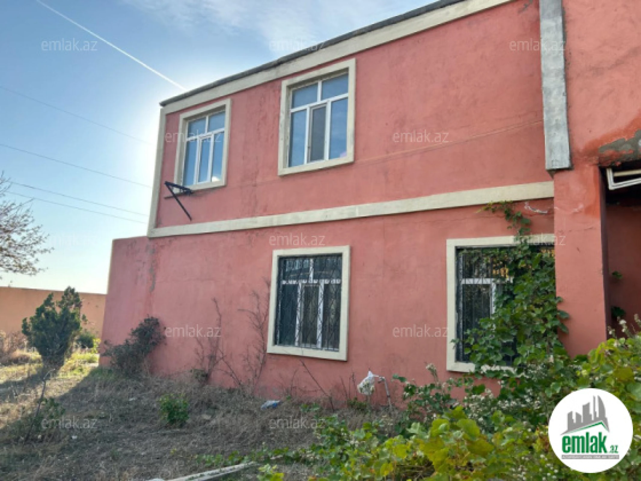 Satılır 7 otaqlı köhnə tikili 320 m²