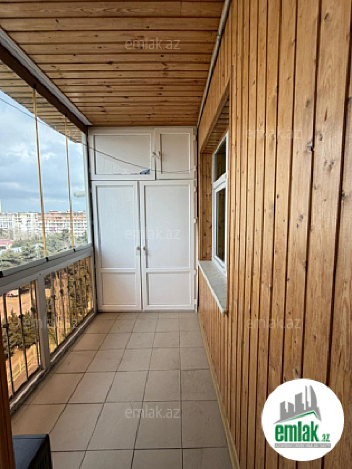 Satılır 4 otaqlı köhnə tikili 82 m²
