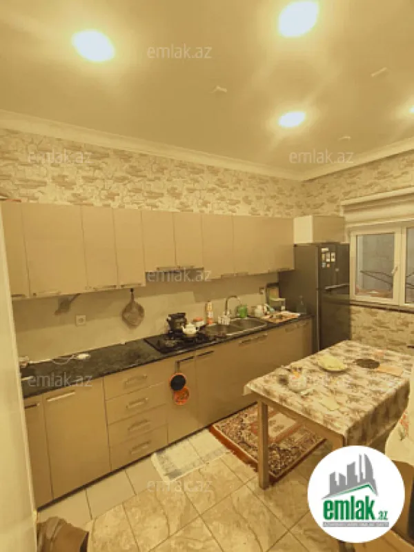 Satılır 5 otaqlı həyət evi 150 m²