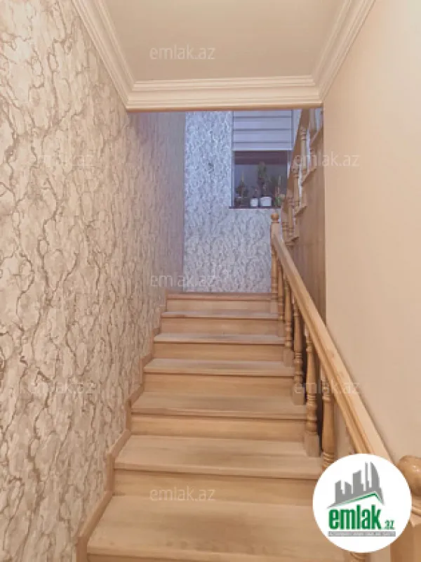 Satılır 5 otaqlı həyət evi 150 m²