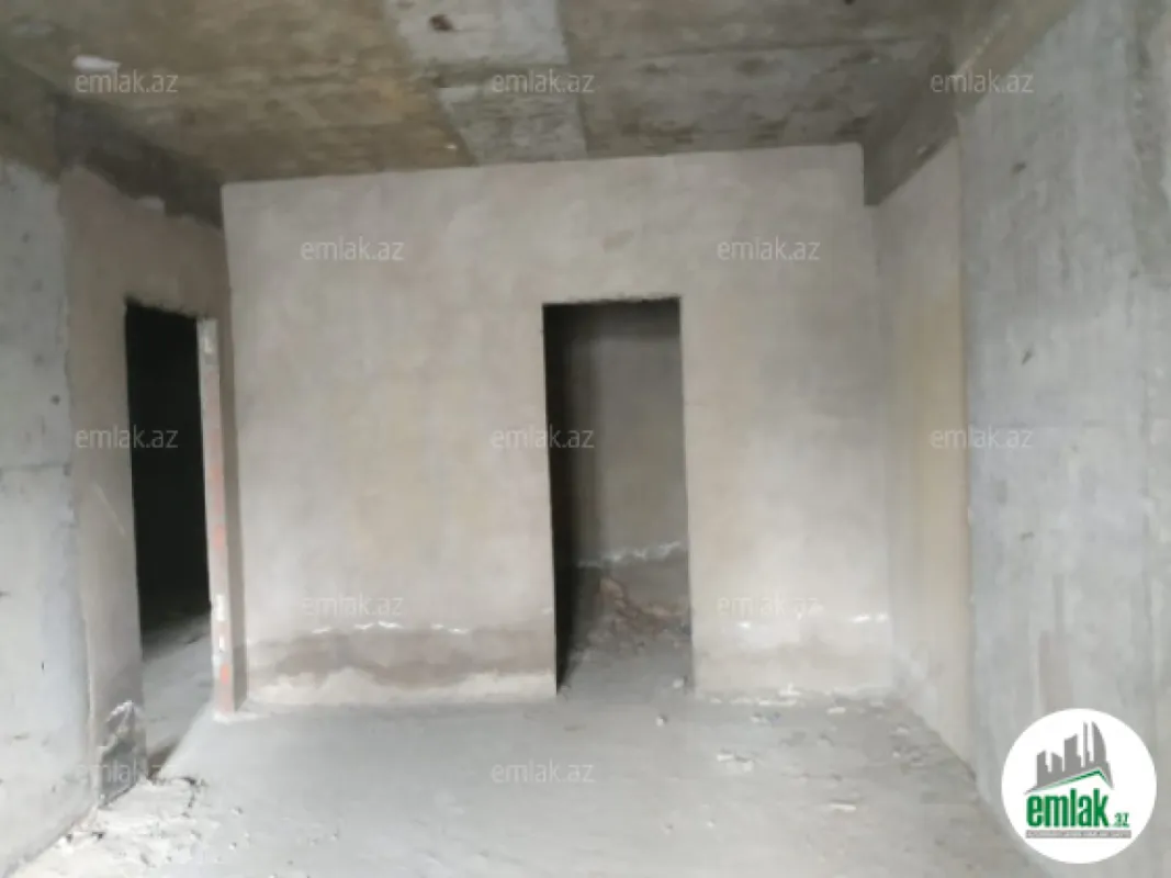 Satılır 3 otaqlı yeni tikili 80 m²