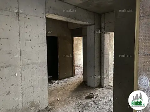 Satılır 3 otaqlı yeni tikili 80 m²