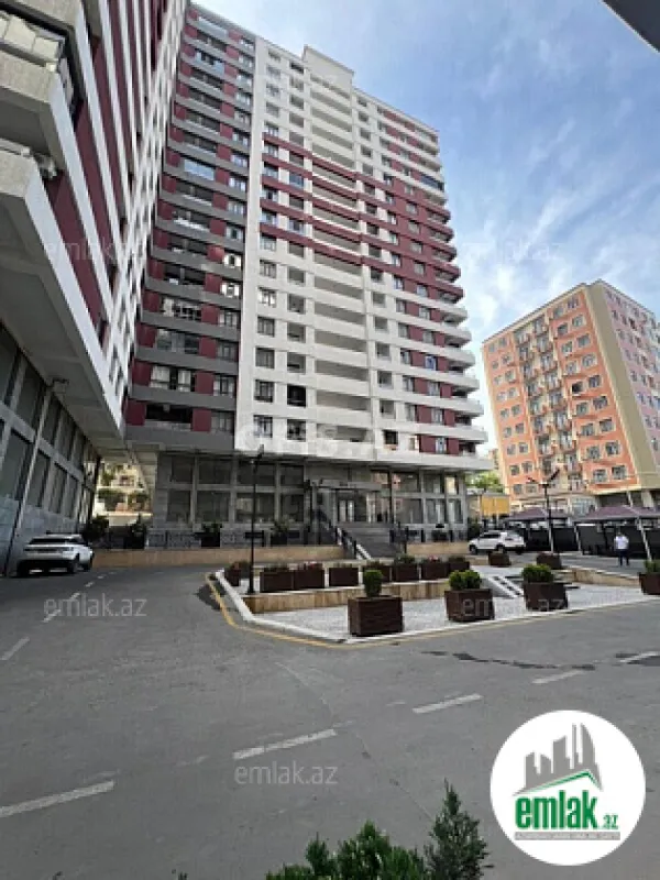 Satılır 3 otaqlı yeni tikili 80 m²