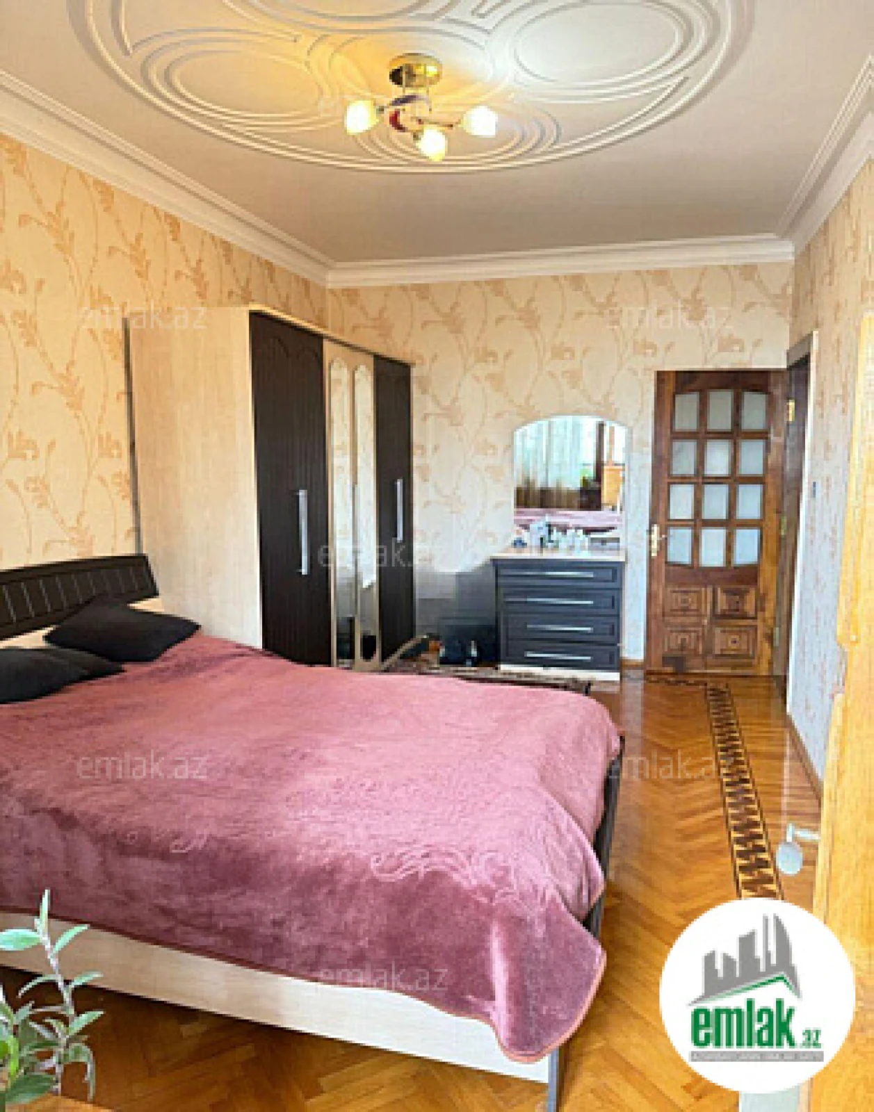 Satılır 3 otaqlı köhnə tikili 85 m²