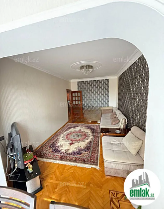 Satılır 3 otaqlı köhnə tikili 85 m²
