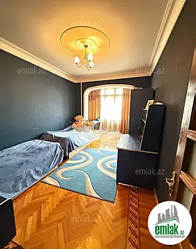 Satılır 3 otaqlı köhnə tikili 85 m²