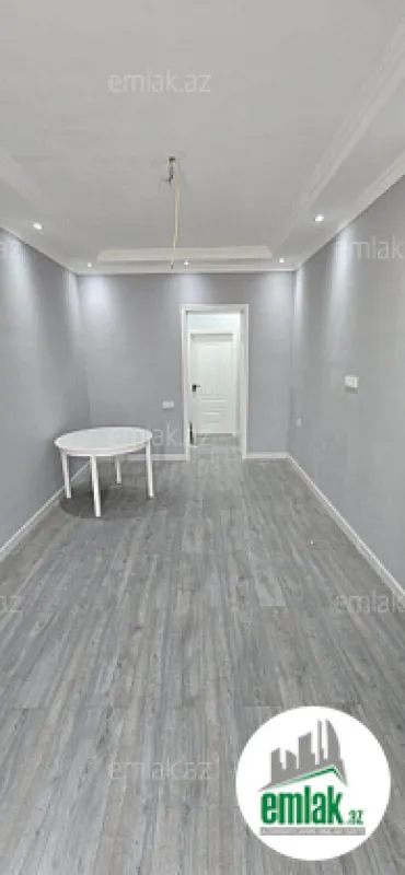 Satılır 2 otaqlı köhnə tikili 55 m²