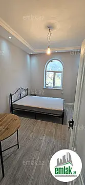 Satılır 2 otaqlı köhnə tikili 55 m²