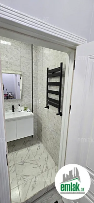 Satılır 2 otaqlı köhnə tikili 55 m²