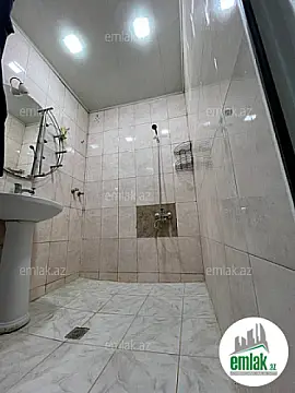 Satılır 2 otaqlı köhnə tikili 50 m²