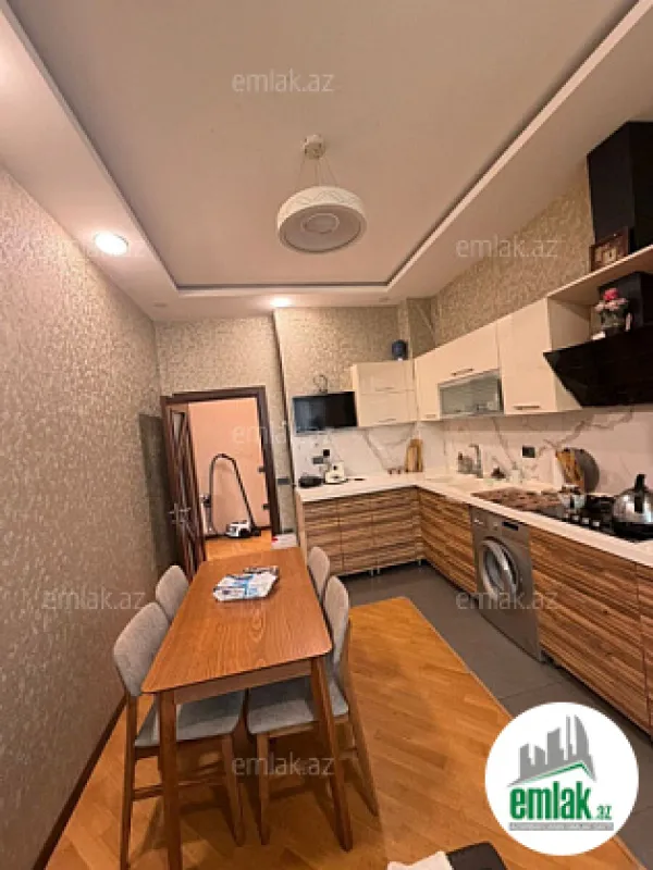 Satılır 3 otaqlı yeni tikili 120 m²
