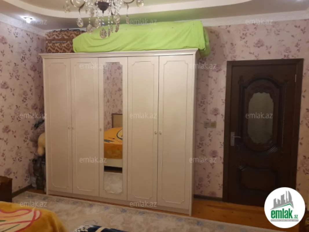 Satılır 2 otaqlı həyət evi 80 m²