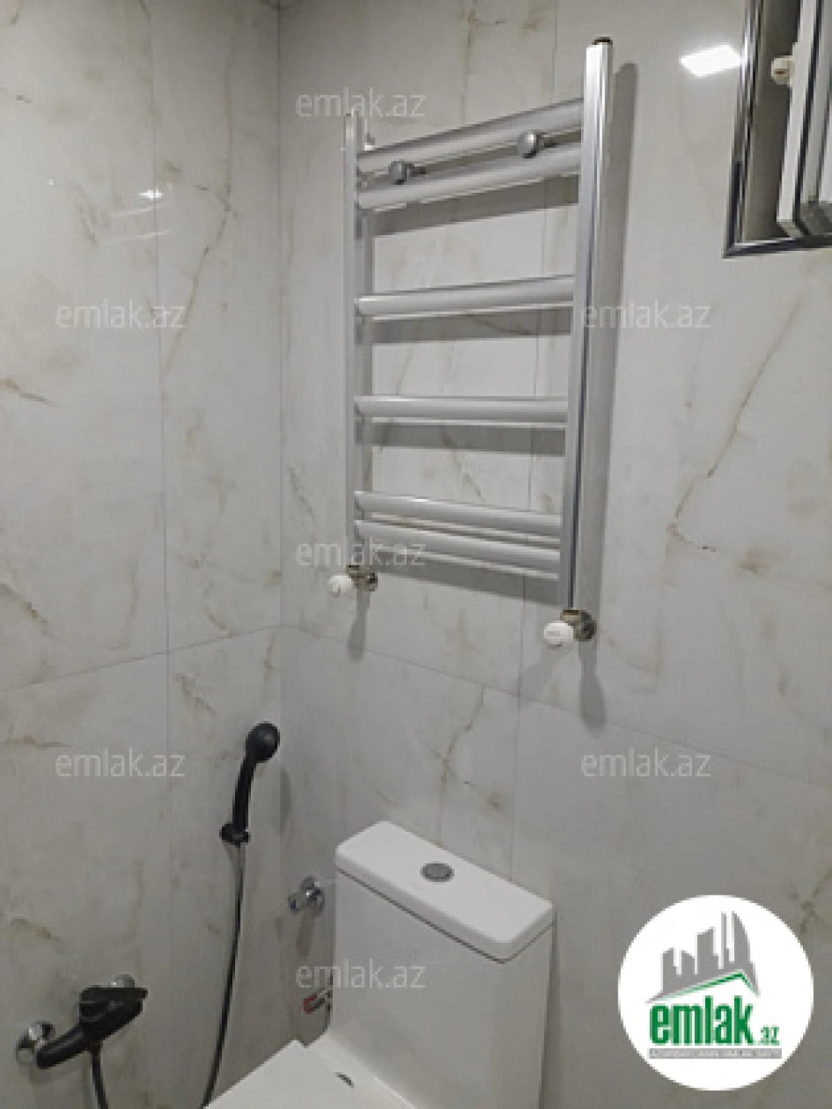 Satılır 2 otaqlı həyət evi 80 m²