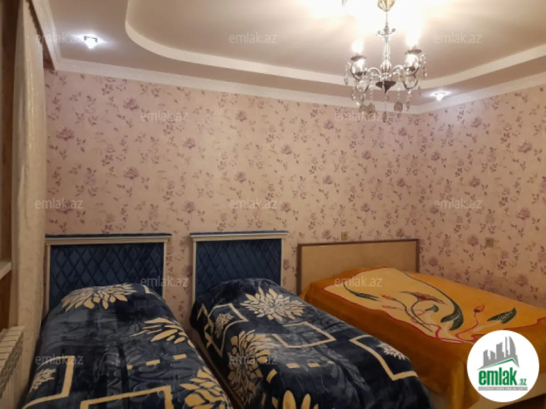 Satılır 2 otaqlı həyət evi 80 m²