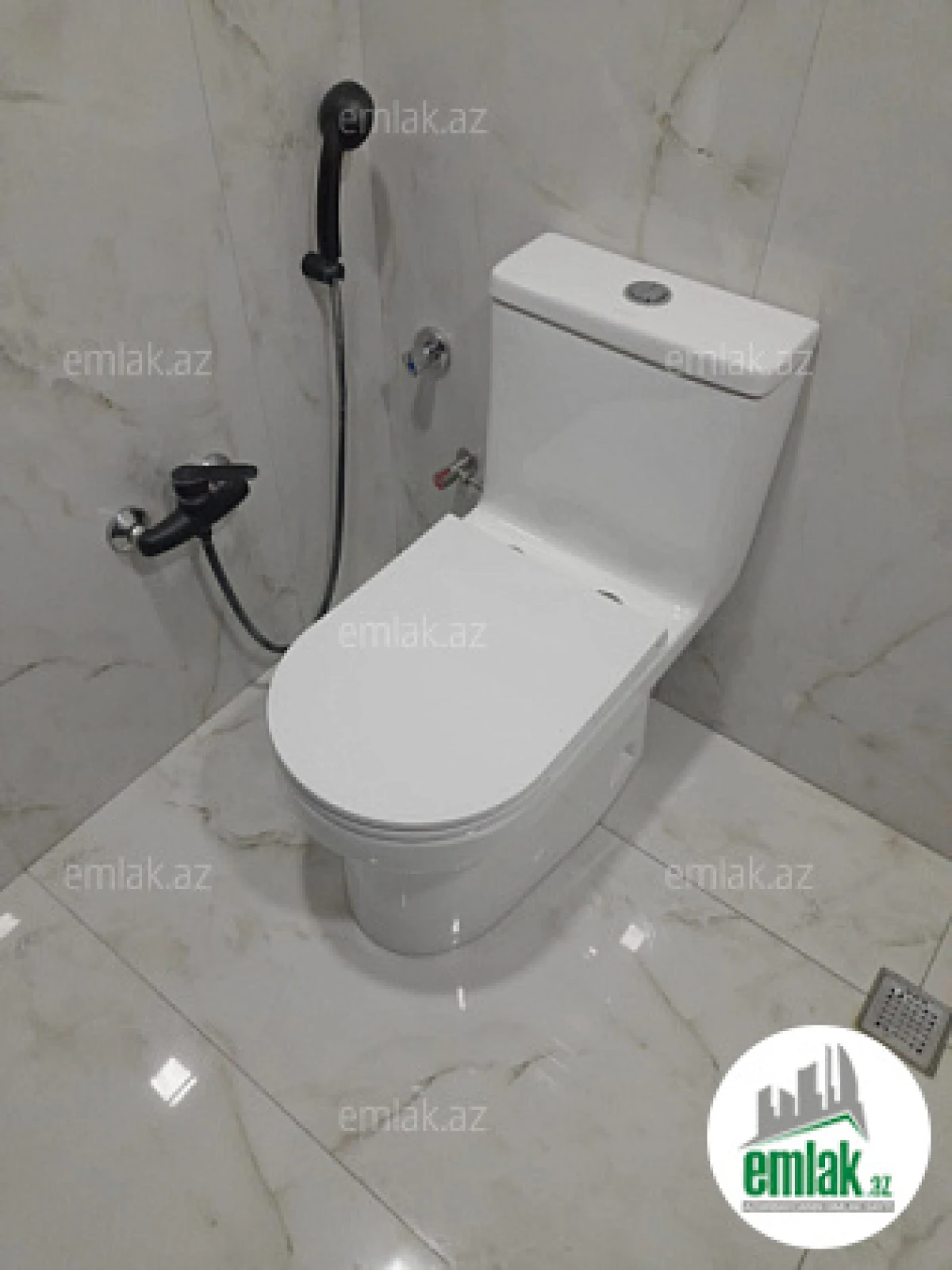 Satılır 2 otaqlı həyət evi 80 m²
