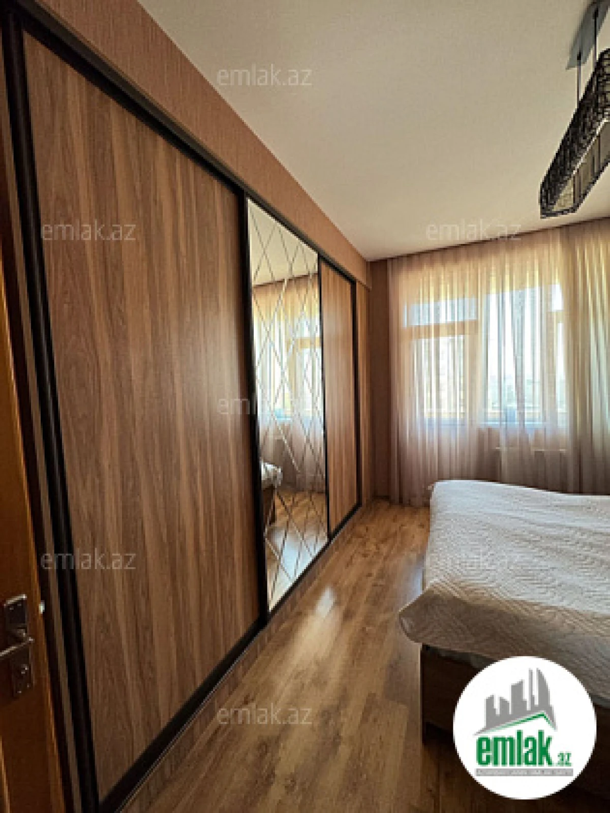 Satılır 3 otaqlı yeni tikili 93 m²