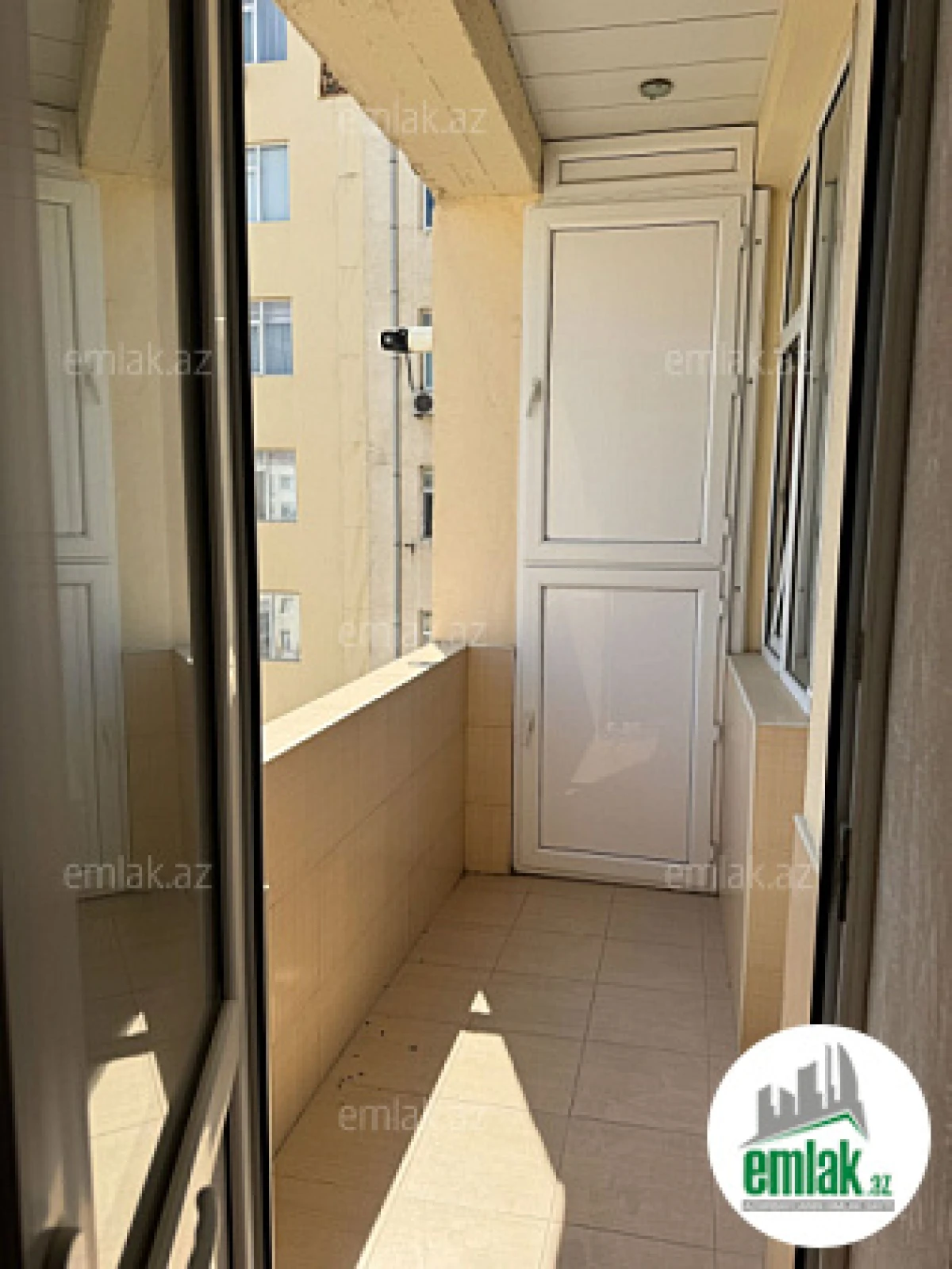 Satılır 3 otaqlı yeni tikili 93 m²