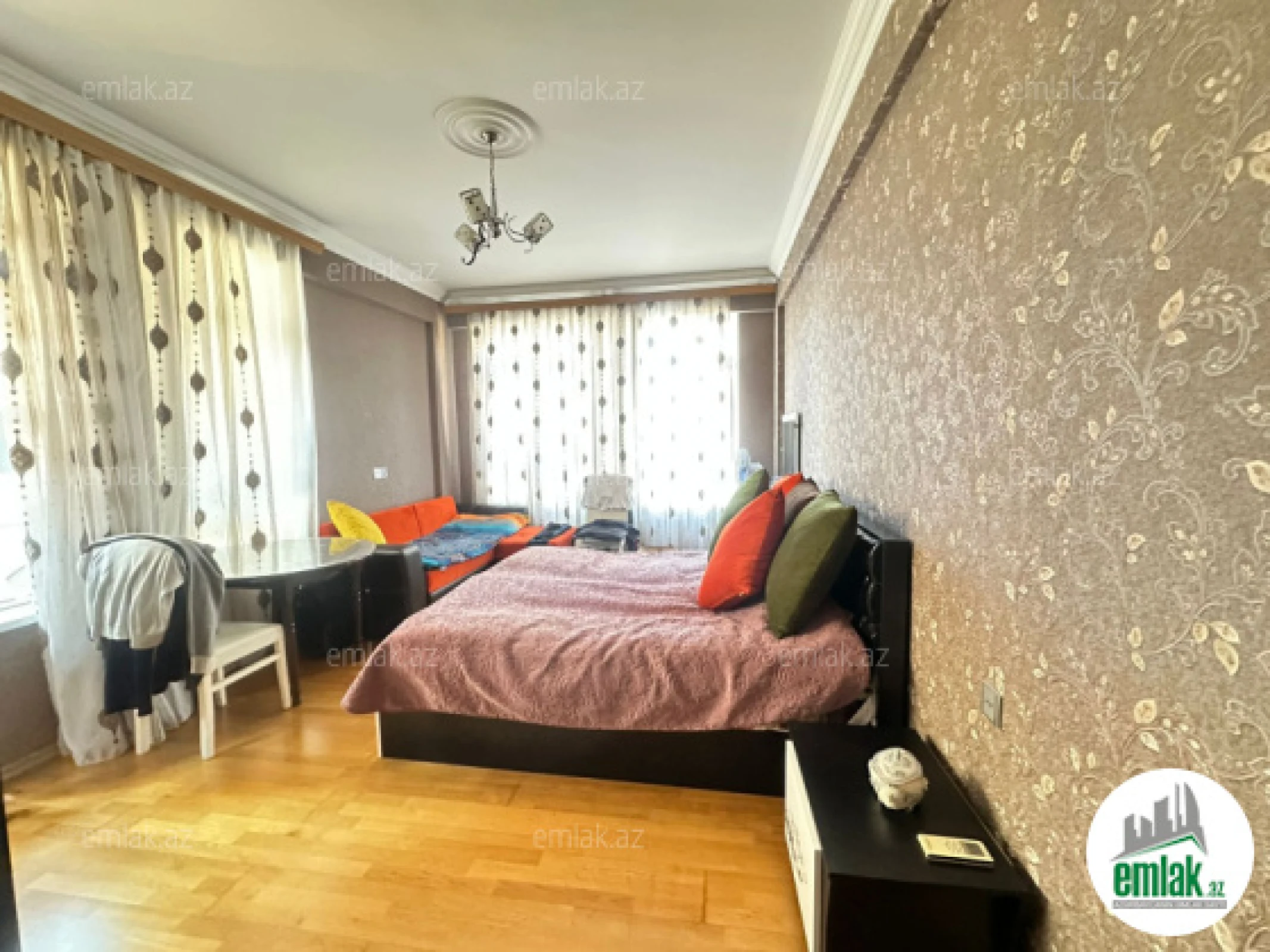 Satılır 3 otaqlı yeni tikili 128 m²