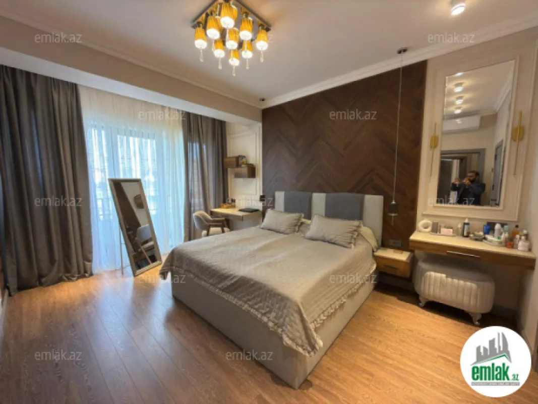 Satılır 3 otaqlı yeni tikili 128 m²