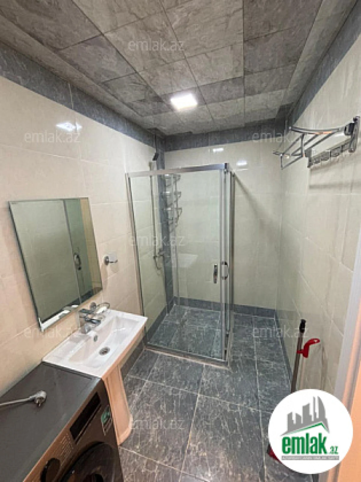 Satılır 2 otaqlı yeni tikili 61 m²