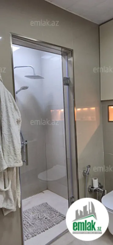 Satılır 2 otaqlı yeni tikili 72 m²