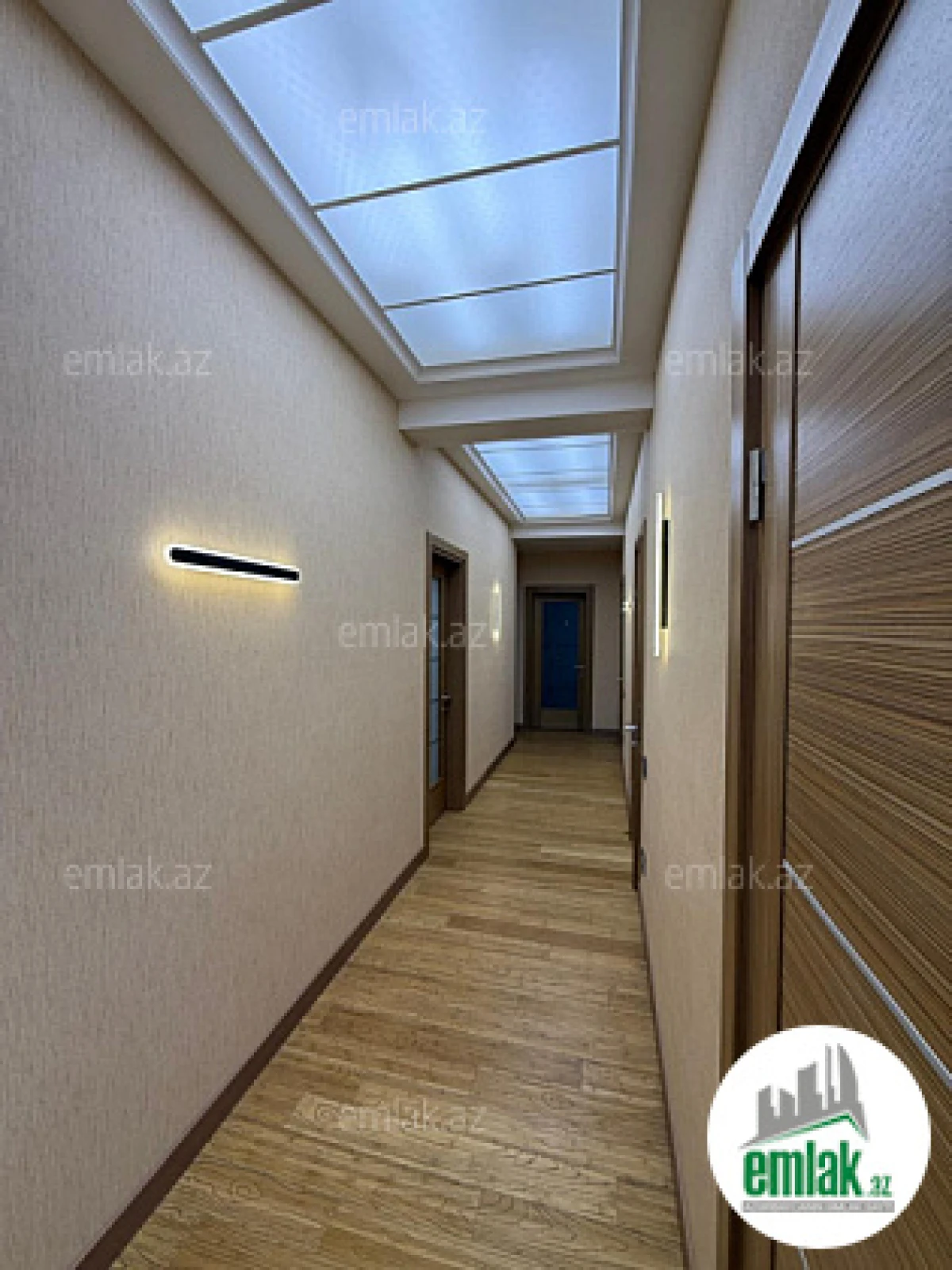 Satılır 4 otaqlı yeni tikili 180 m²