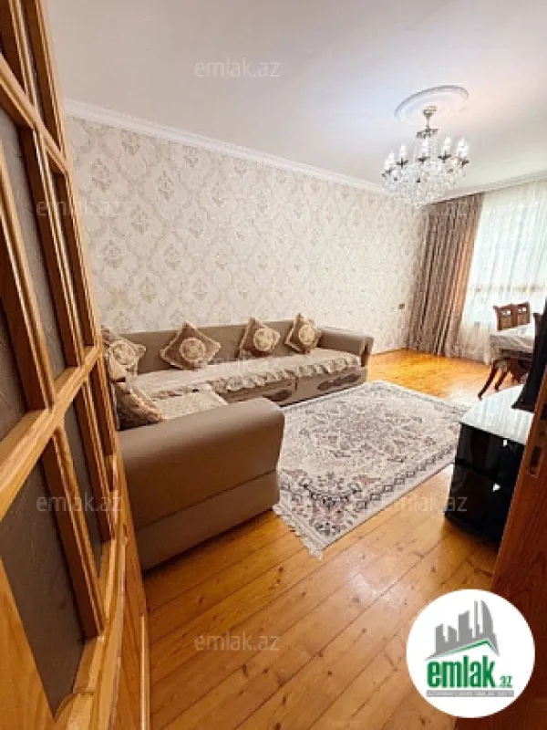 Satılır 3 otaqlı köhnə tikili 90 m²