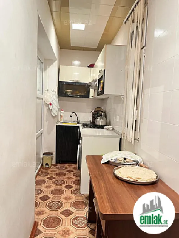 Satılır 3 otaqlı köhnə tikili 65 m²