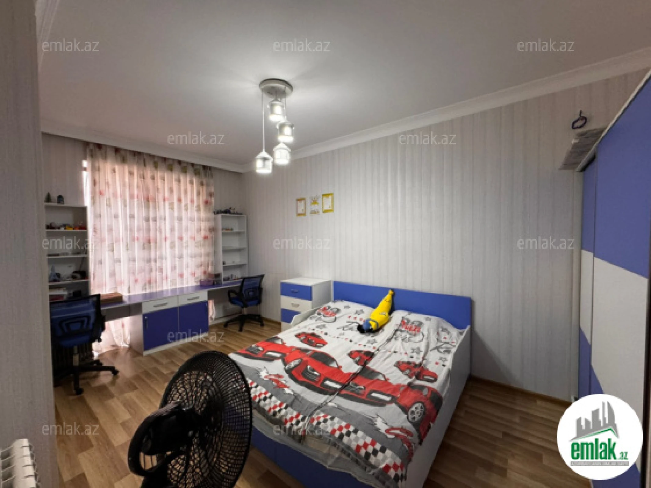 Satılır 9 otaqlı həyət evi 550 m²