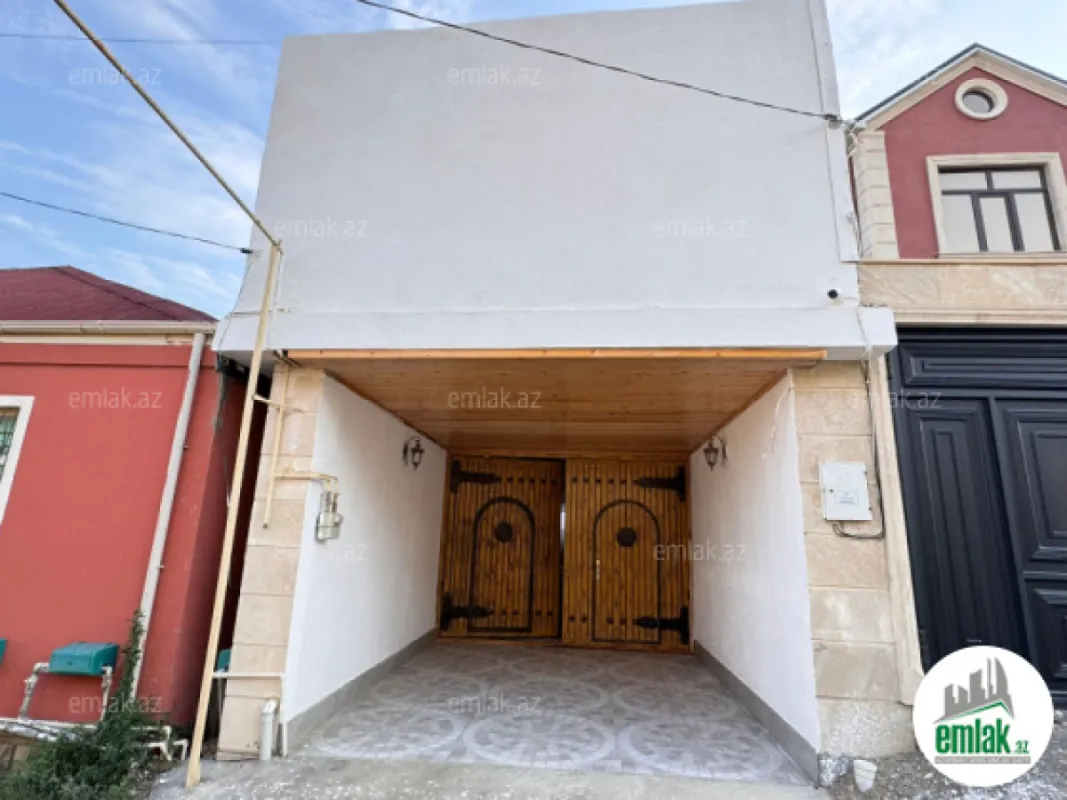 Satılır 9 otaqlı həyət evi 550 m²