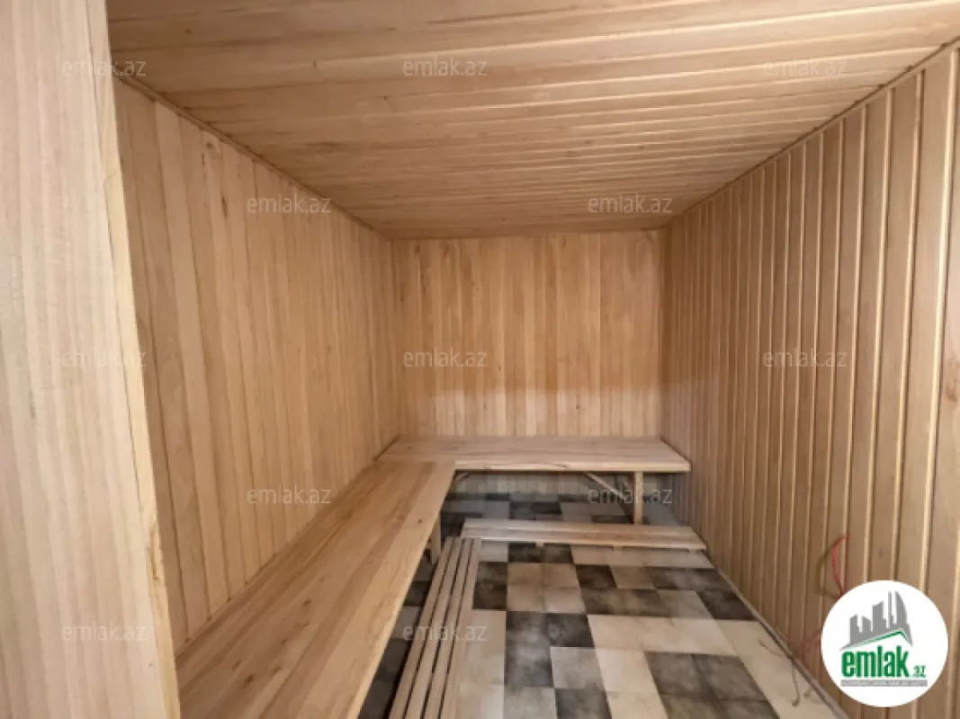 Satılır 9 otaqlı həyət evi 550 m²