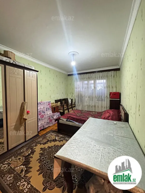 Satılır 2 otaqlı köhnə tikili 50 m²