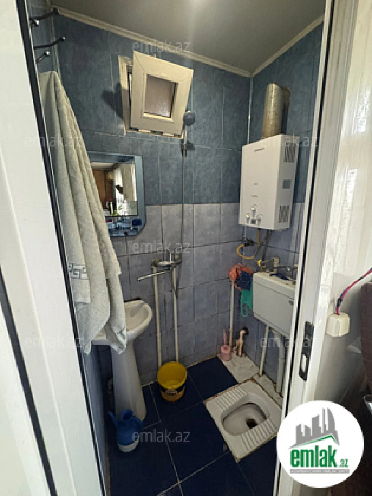 Satılır 2 otaqlı köhnə tikili 40 m²