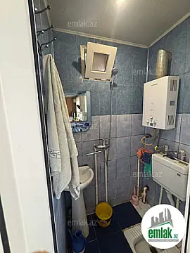 Satılır 2 otaqlı köhnə tikili 40 m²