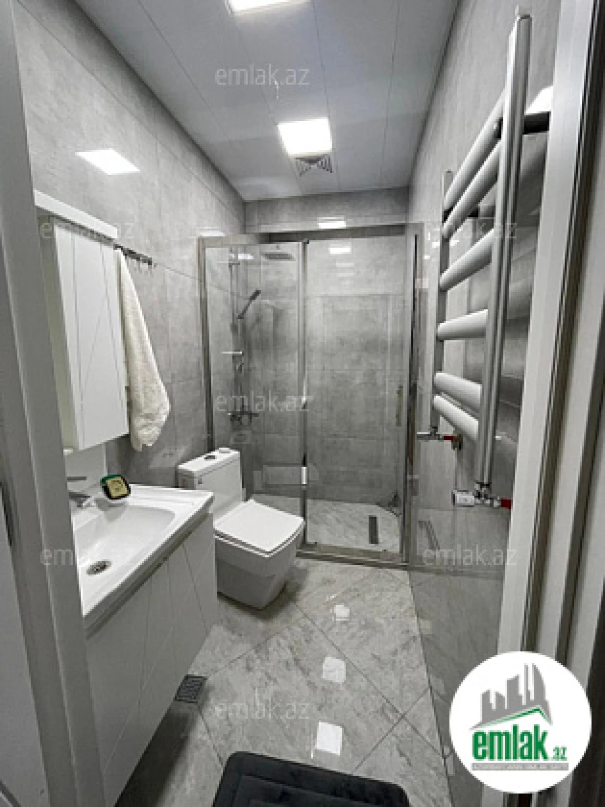 Satılır 2 otaqlı yeni tikili 60 m²