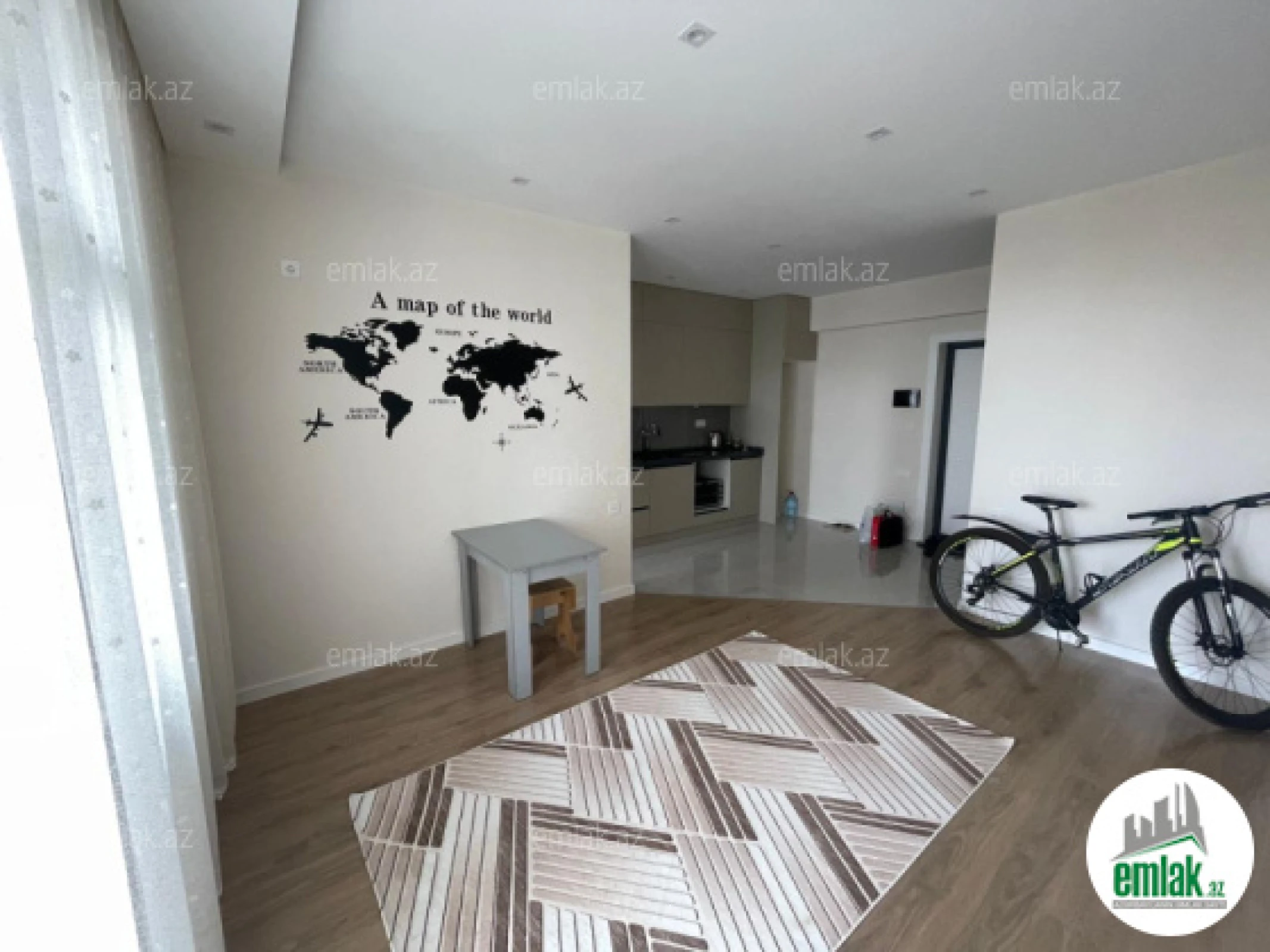 Satılır 2 otaqlı yeni tikili 60 m²