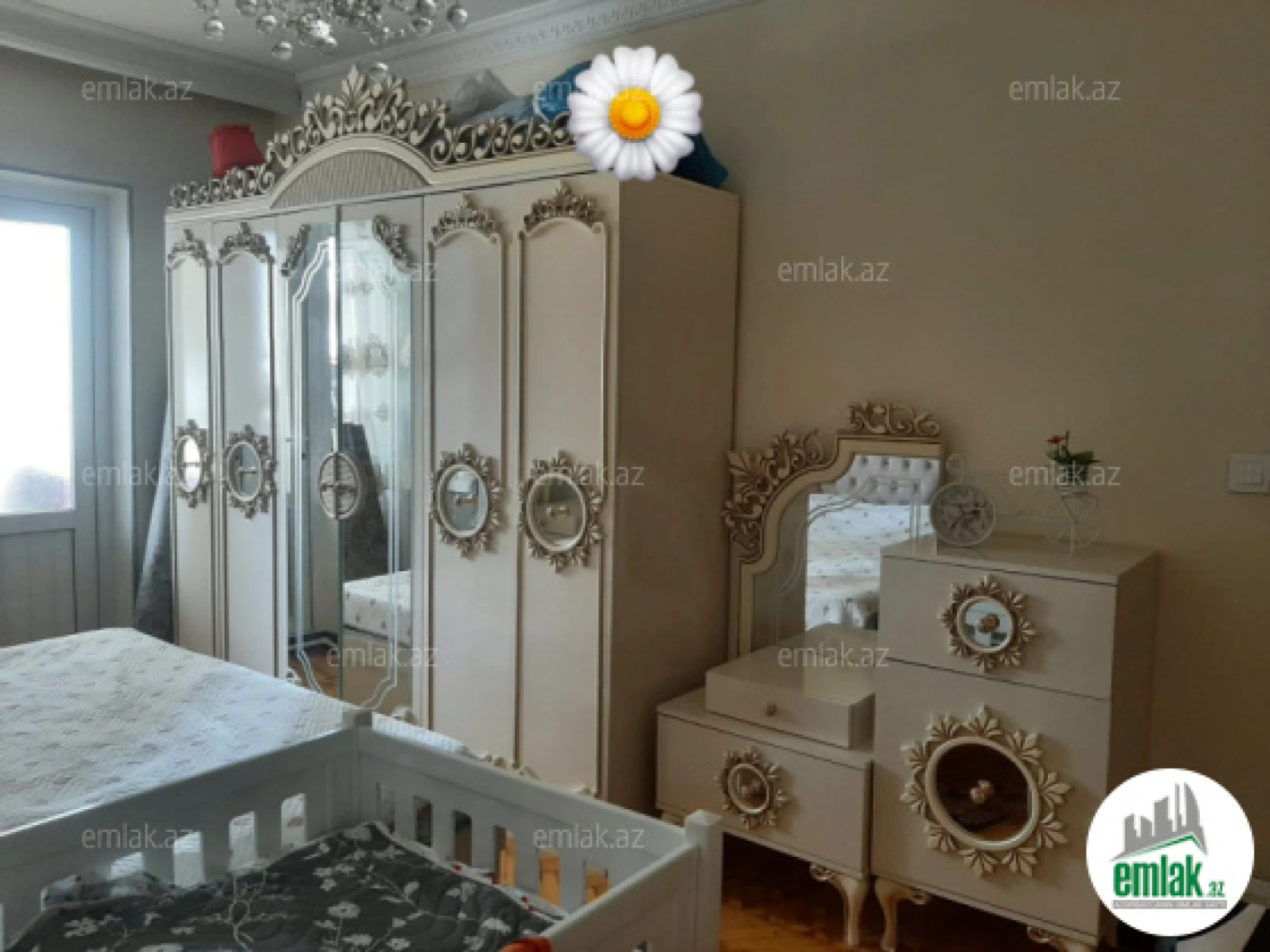 Satılır 2 otaqlı köhnə tikili 65 m²