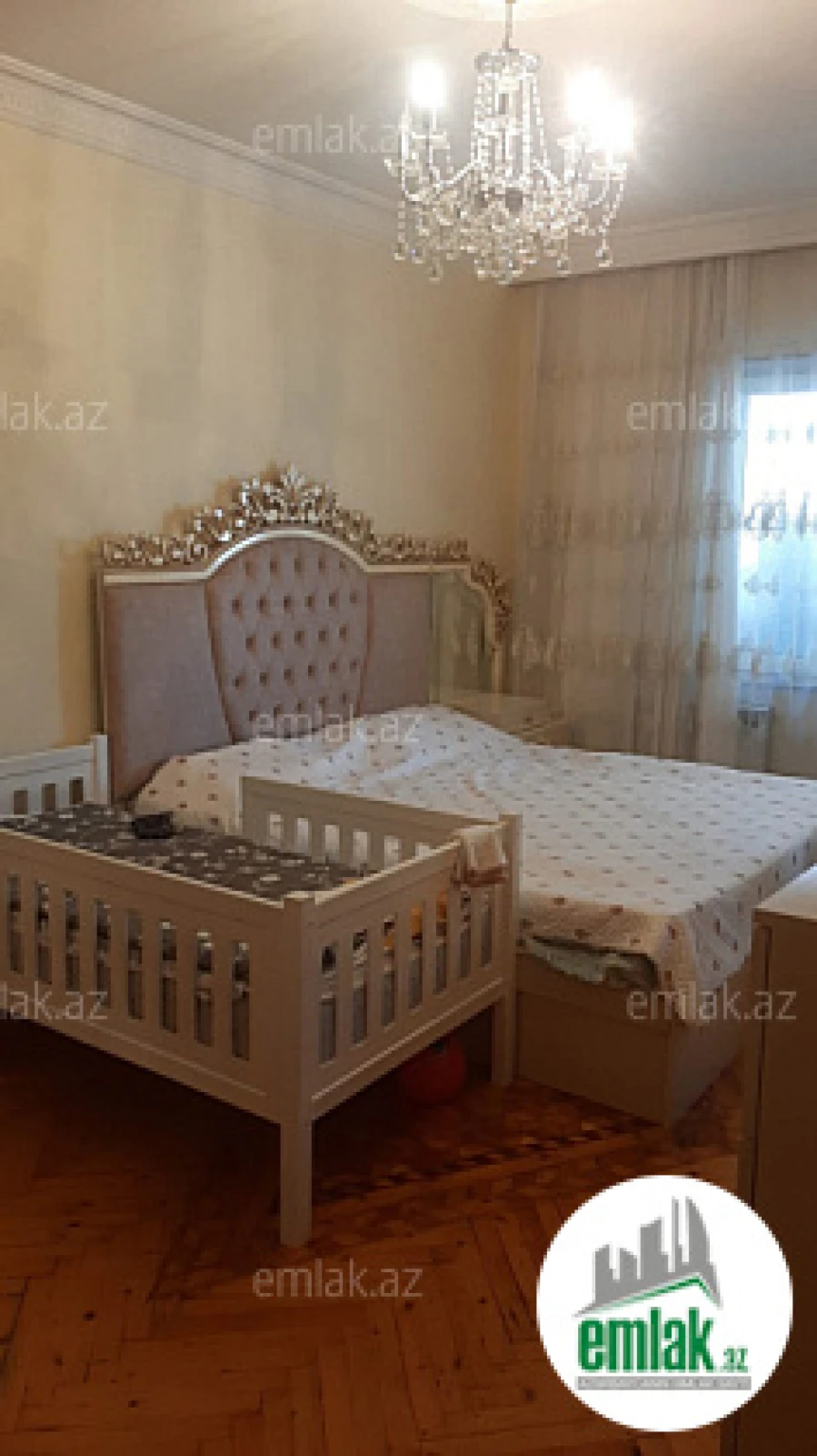 Satılır 2 otaqlı köhnə tikili 65 m²